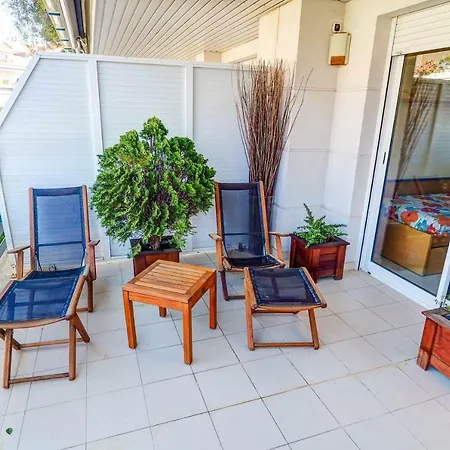 Deluxe By The Beach By Hello Appartement *