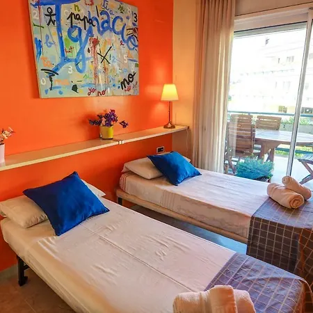 Deluxe By The Beach By Hello Appartement